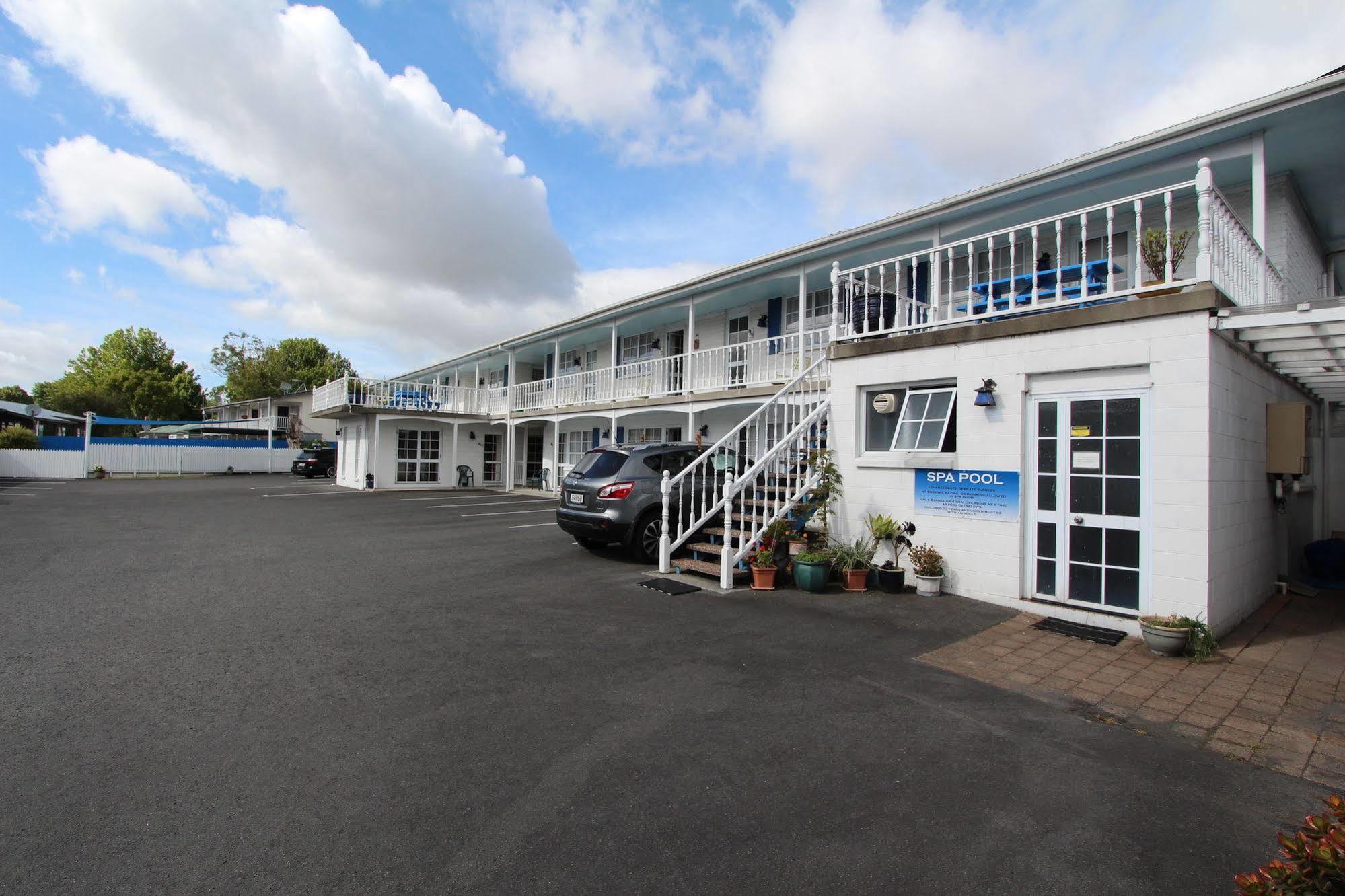 Boundary Court Motor Inn Hamilton Exteriör bild