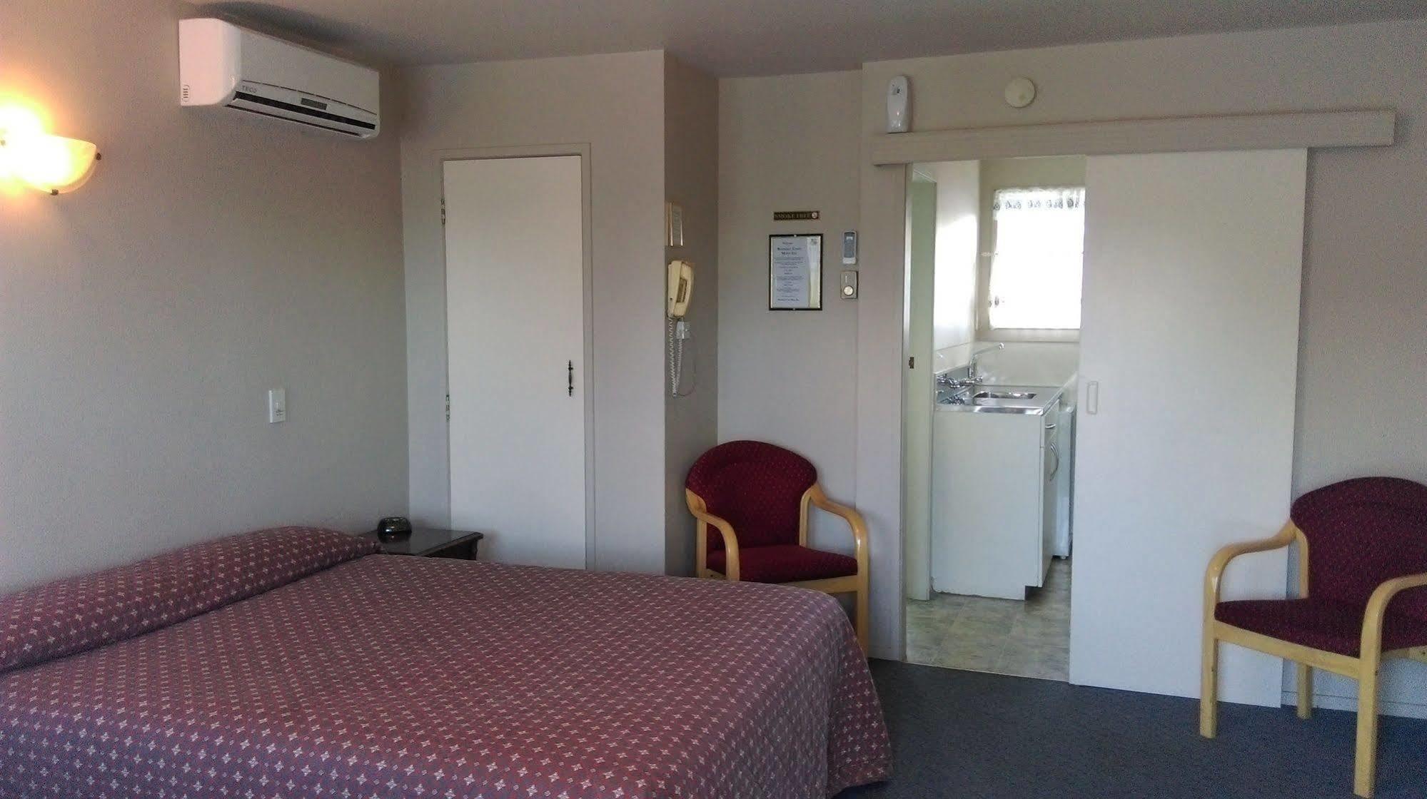 Boundary Court Motor Inn Hamilton Exteriör bild